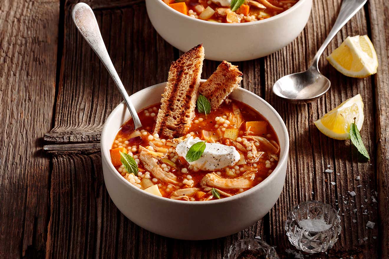 Κοτόσουπα με λαχανικά (κόκκινη)