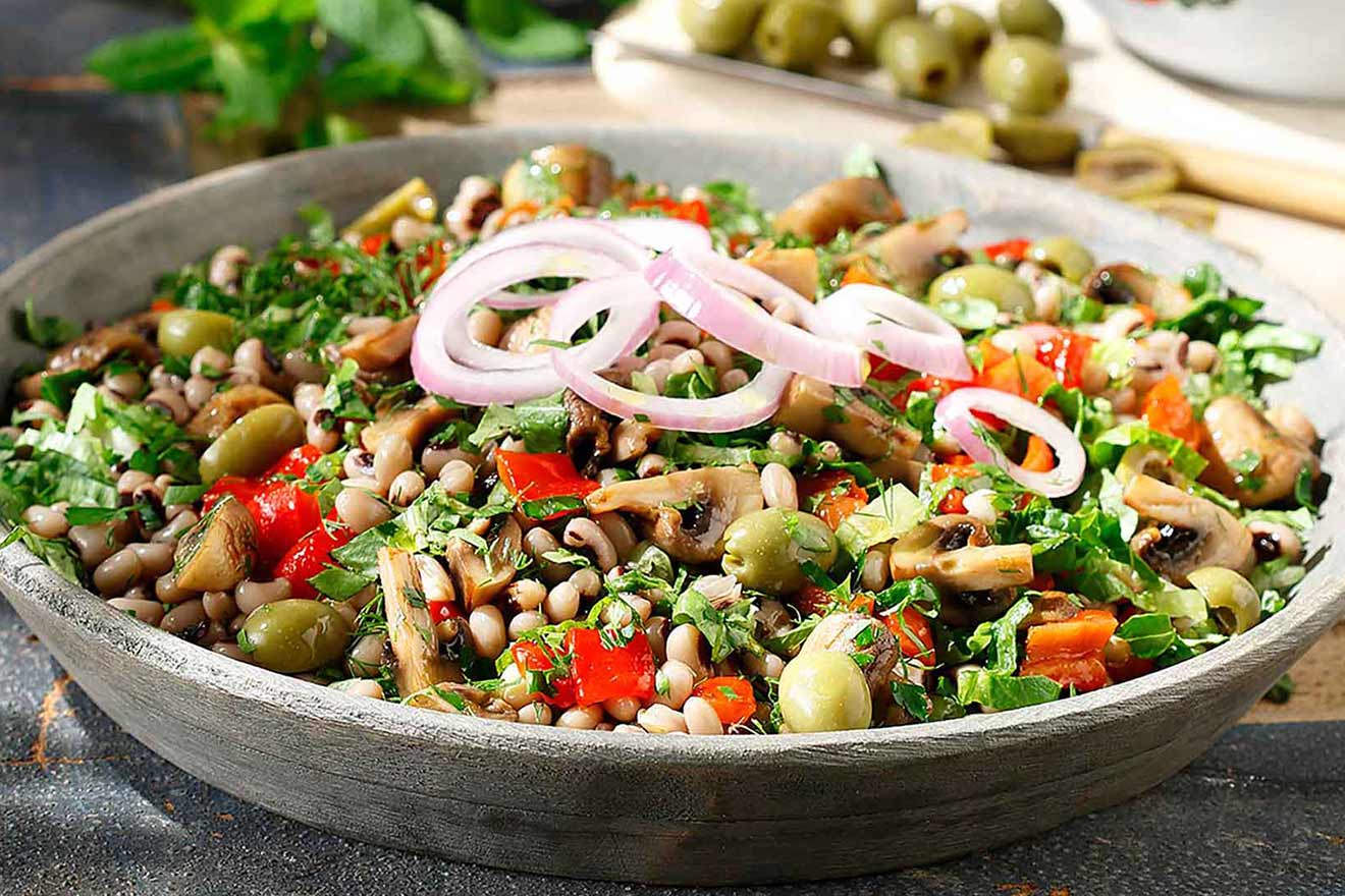 Μαυρομάτικα φασόλια σαλάτα